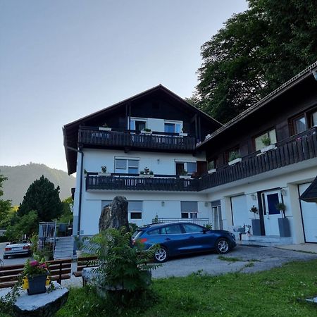 Ferienhaus Burgblick Treffen Exterior foto