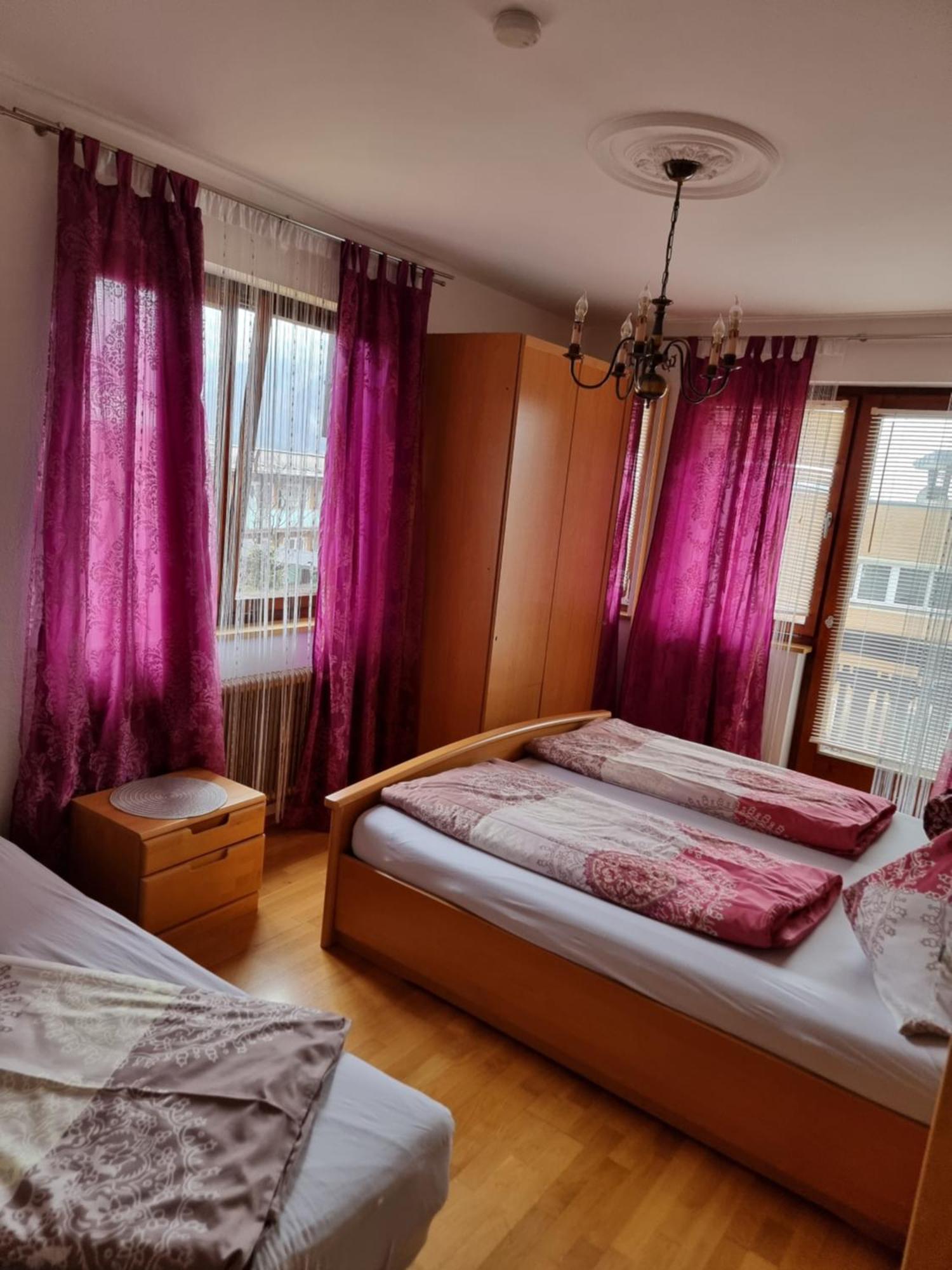 Ferienhaus Burgblick Treffen Zimmer foto