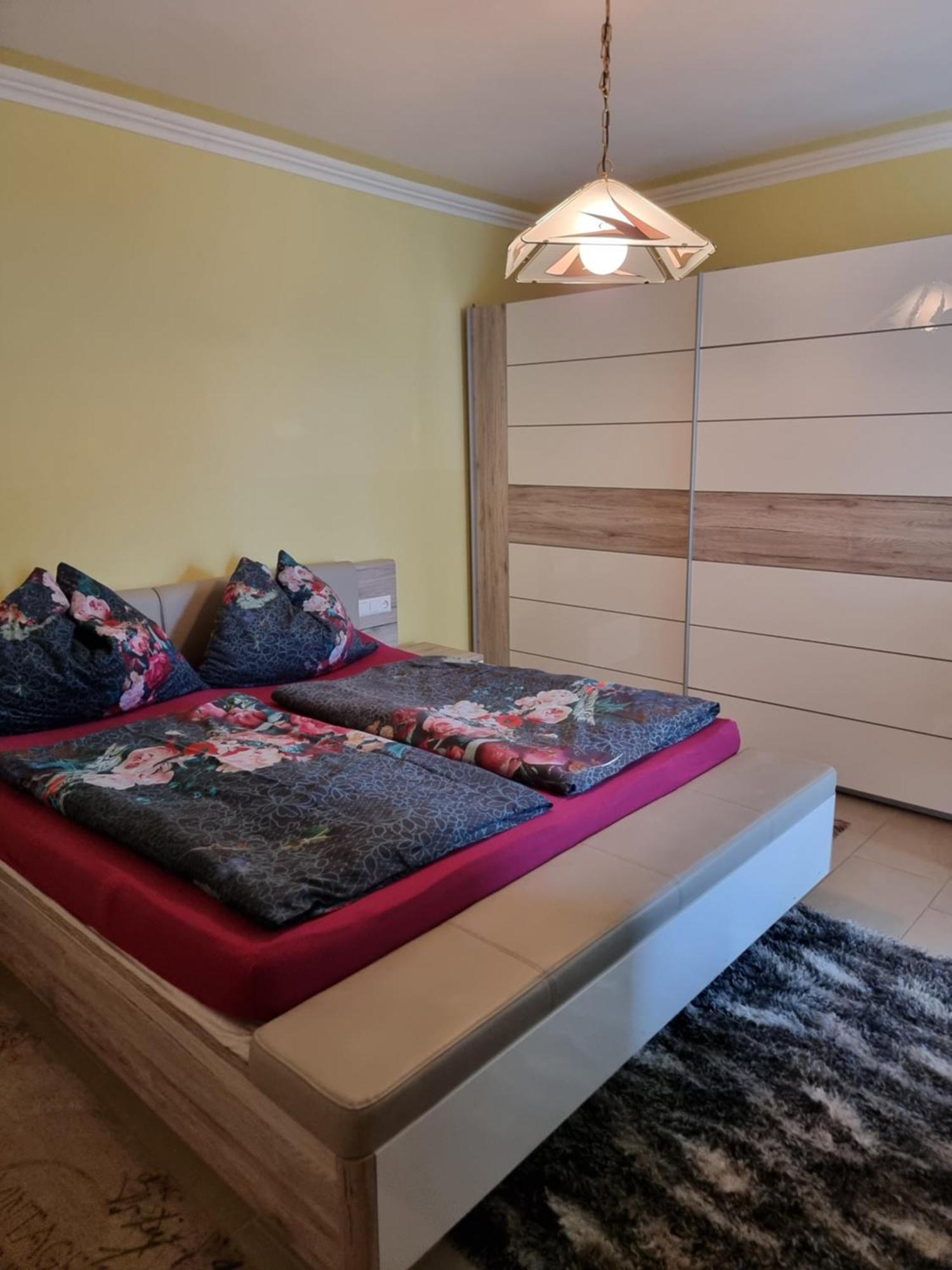 Ferienhaus Burgblick Treffen Zimmer foto